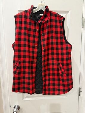 Quilt-Lined Buffalo Plaid Vest - Red/Black